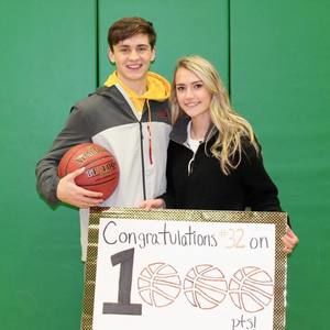 Meet your Posher, Alexis